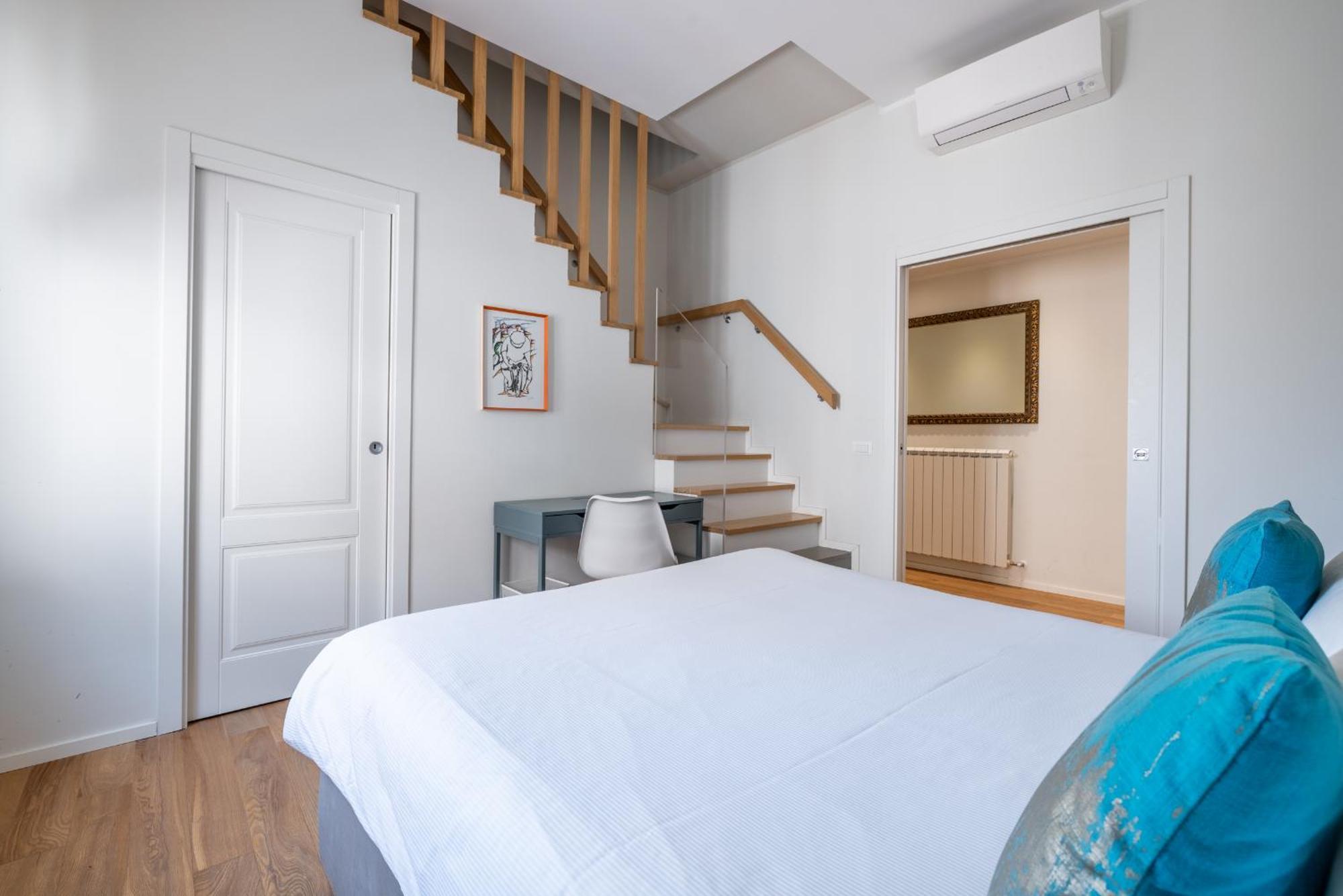 רומא Top Floor Apt With Rooftop Terrace Near St. Peter מראה חיצוני תמונה