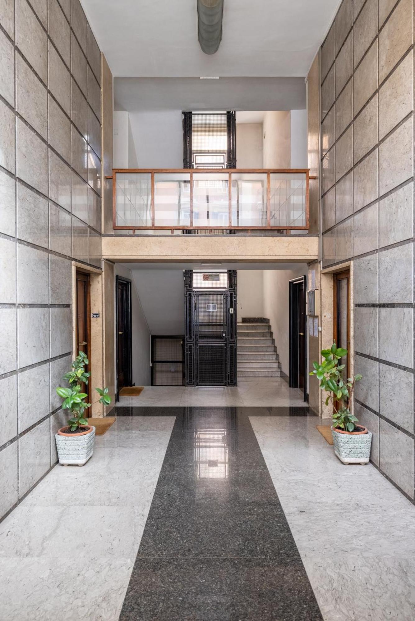 רומא Top Floor Apt With Rooftop Terrace Near St. Peter מראה חיצוני תמונה